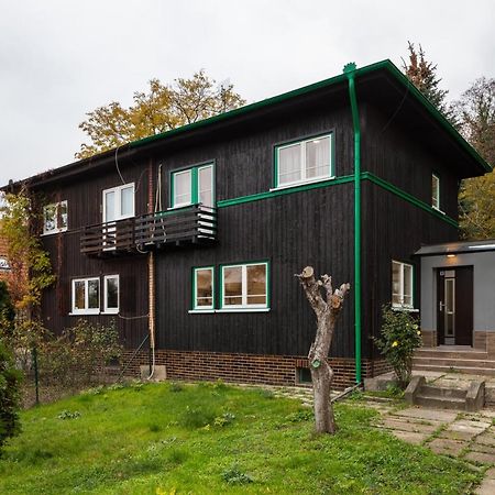 Вілла Minimalistic House In Vinohrady By Prague Days Екстер'єр фото